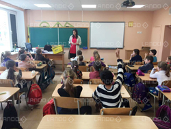 Ирина Ландо проводит бесплатные занятия в школах